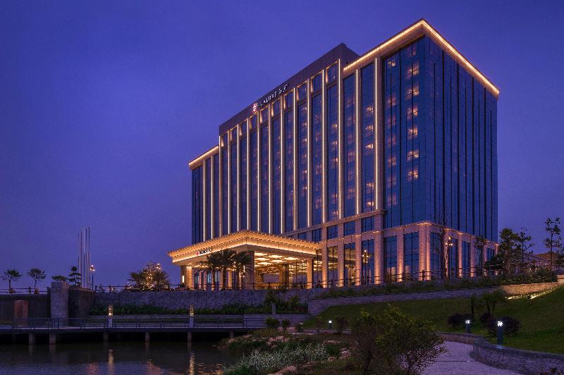호텔 Hualuxe Yangjiang City Center, An Ihg
