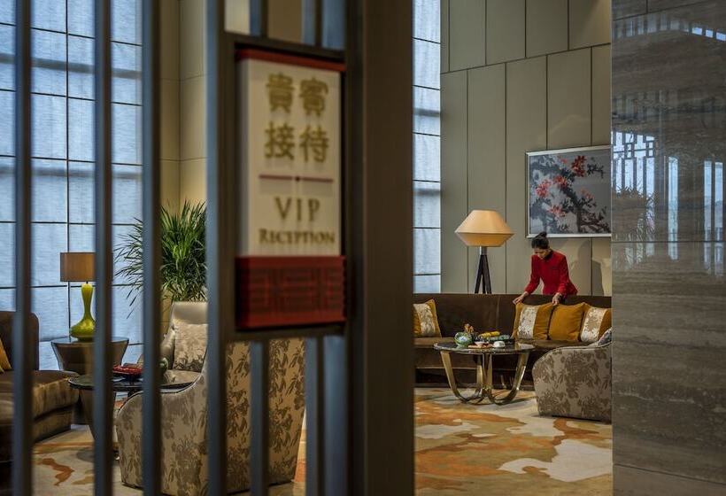 호텔 Hualuxe Yangjiang City Center, An Ihg