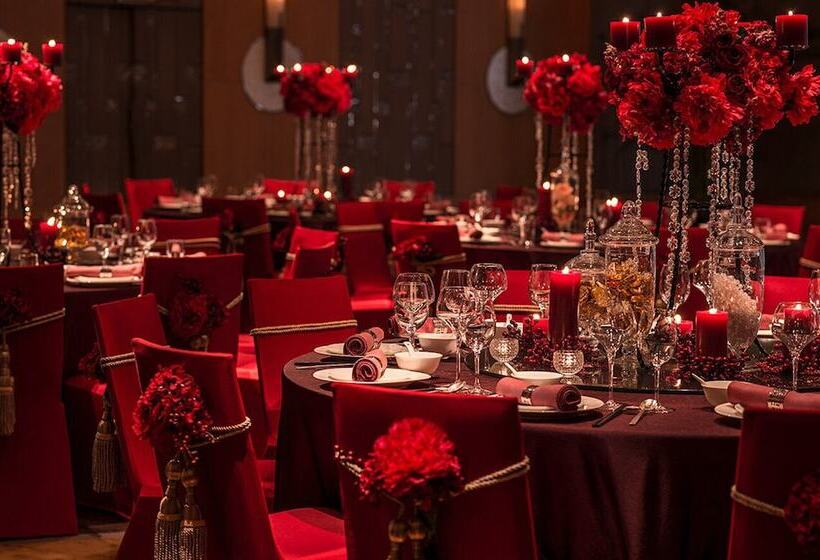 호텔 Hualuxe Yangjiang City Center, An Ihg