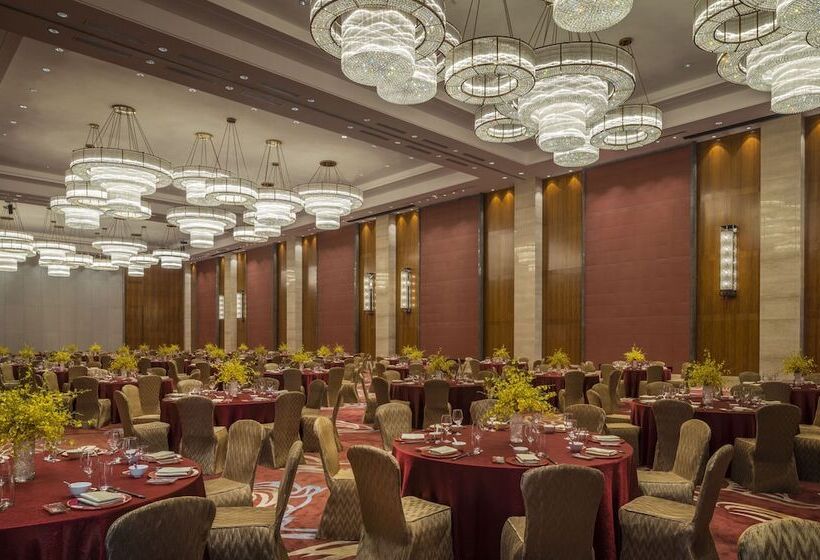 호텔 Hualuxe Yangjiang City Center, An Ihg