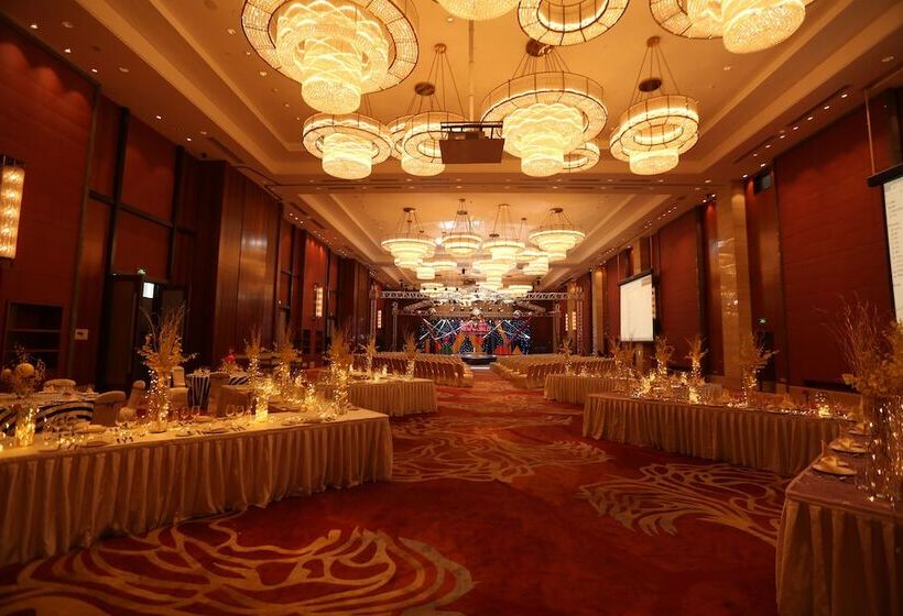 בית מלון כפרי Hualuxe Yangjiang City Center, An Ihg