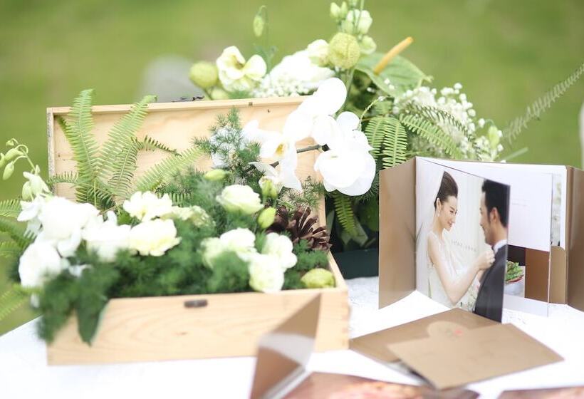 בית מלון כפרי Hualuxe Yangjiang City Center, An Ihg