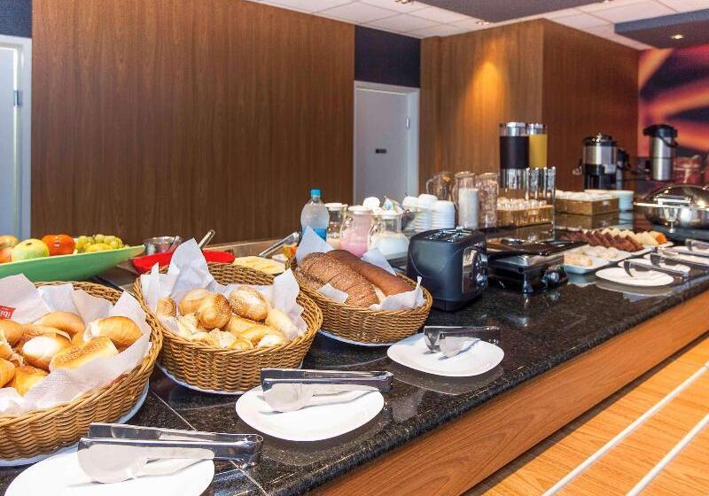 ホテル Ibis Mogi Das Cruzes Shopping