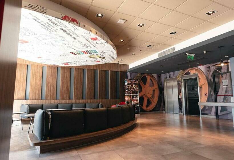 בית מלון כפרי Ibis Pilar