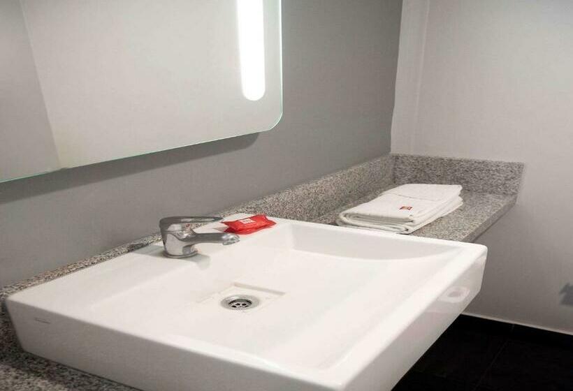 בית מלון כפרי Ibis Pilar