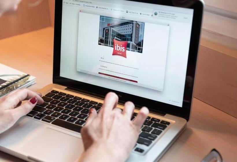 בית מלון כפרי Ibis Pilar