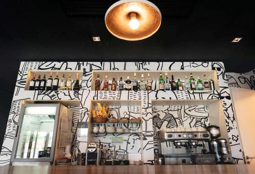 בית מלון כפרי Ibis Pilar