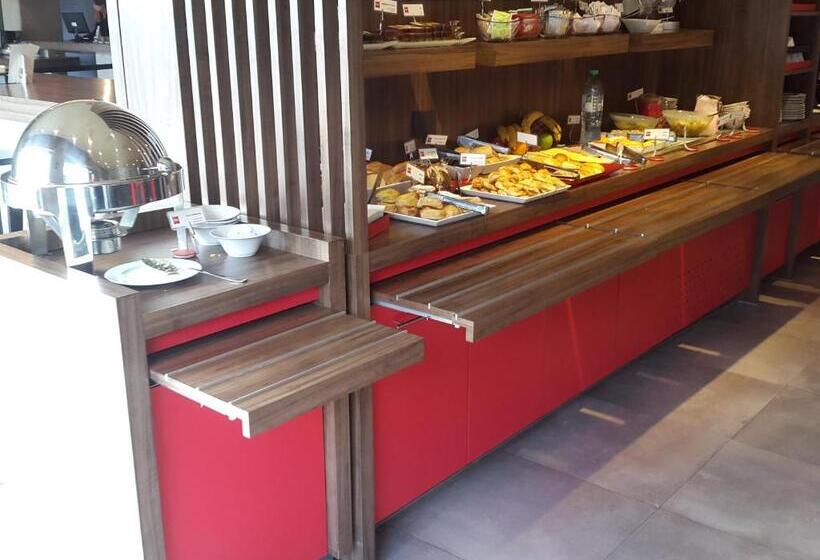 בית מלון כפרי Ibis Pilar