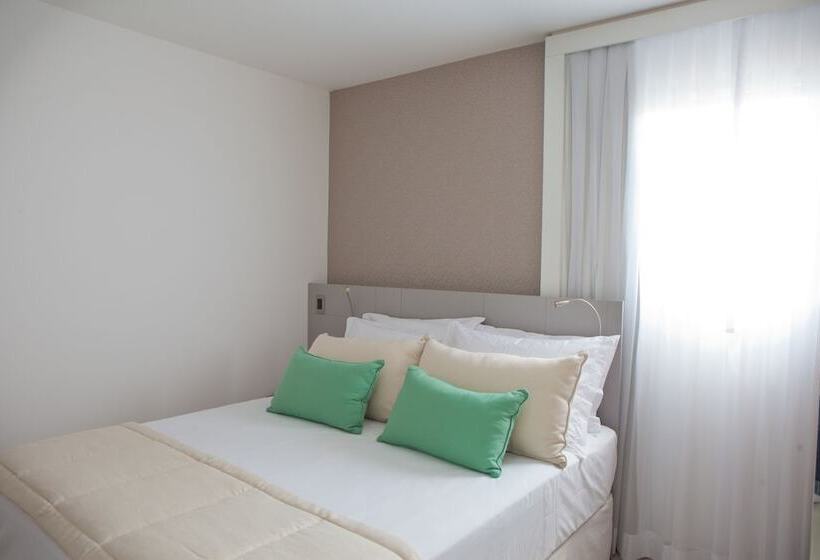 בית מלון כפרי Intercity Brasilia Led Aguas Claras