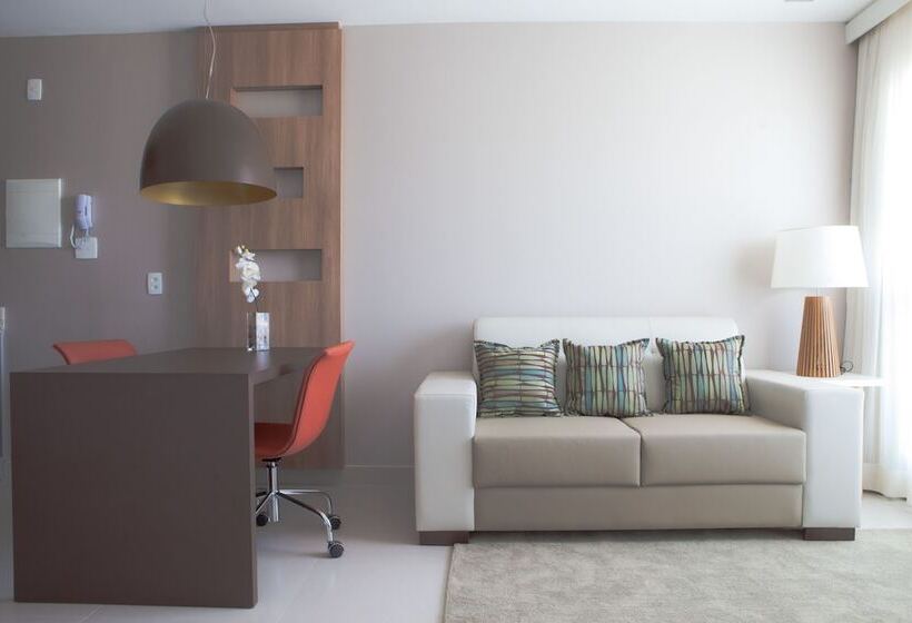 בית מלון כפרי Intercity Brasilia Led Aguas Claras