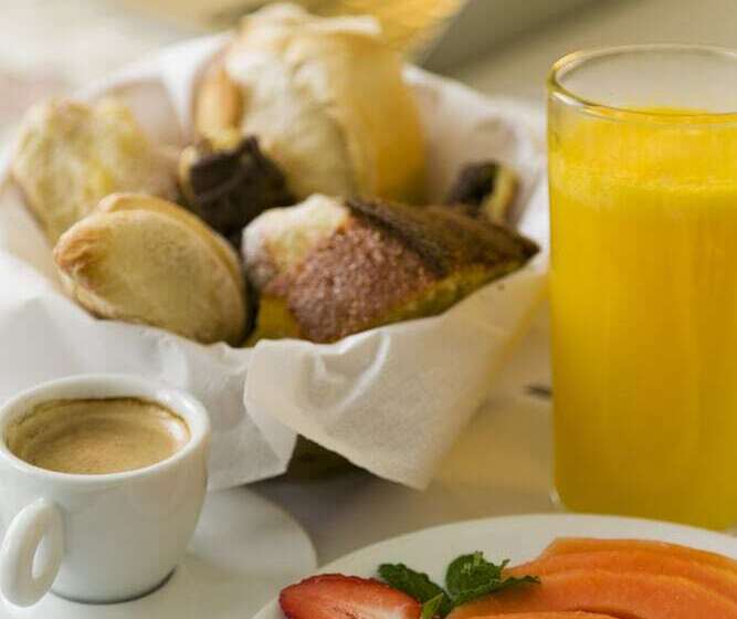 בית מלון כפרי Intercity Brasilia Led Aguas Claras