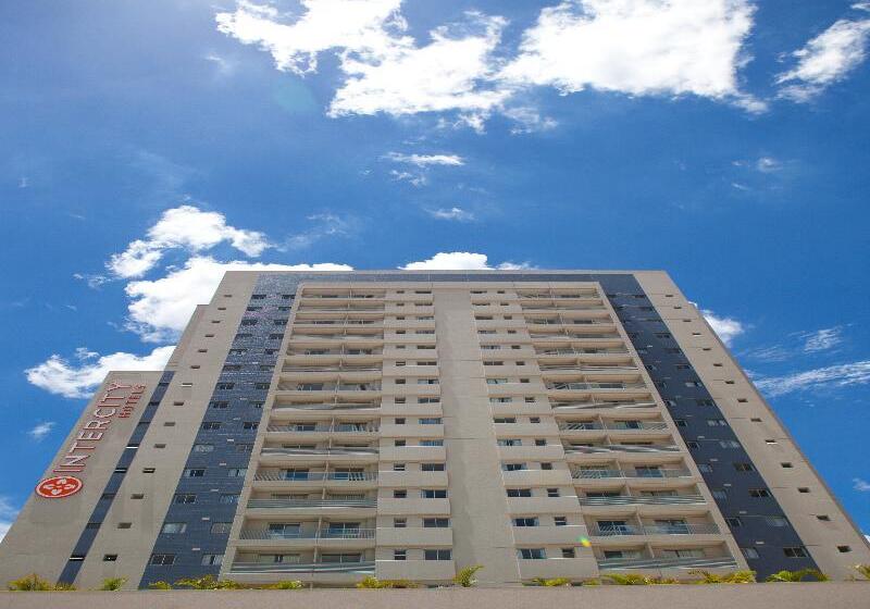 בית מלון כפרי Intercity Brasilia Led Aguas Claras