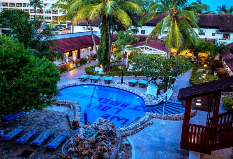 فندق Best Western Jangwani Sea Breeze Resort