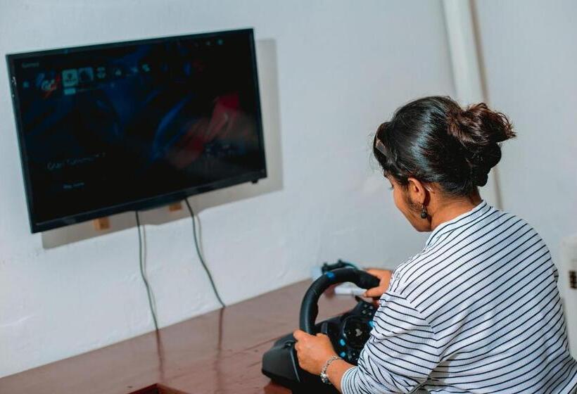 فندق Best Western Jangwani Sea Breeze Resort