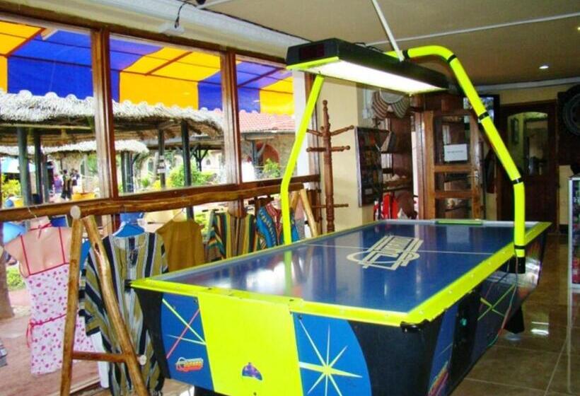 فندق Best Western Jangwani Sea Breeze Resort