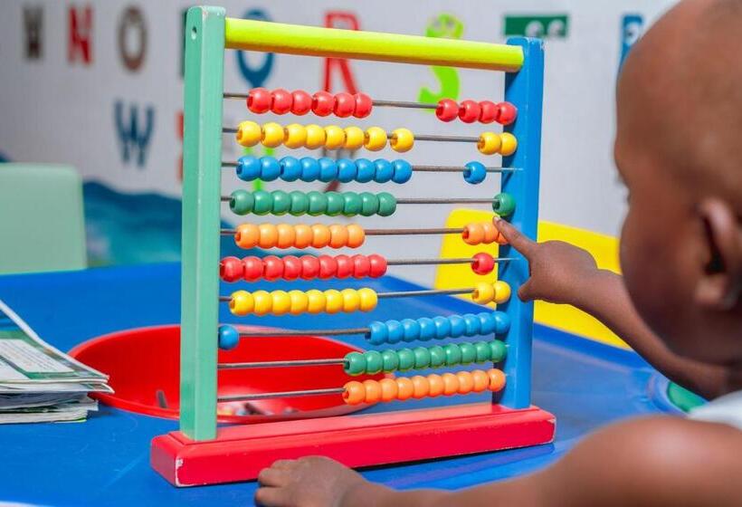 فندق Best Western Jangwani Sea Breeze Resort