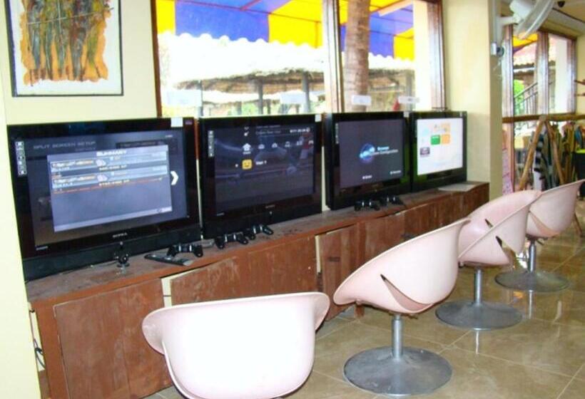 فندق Best Western Jangwani Sea Breeze Resort