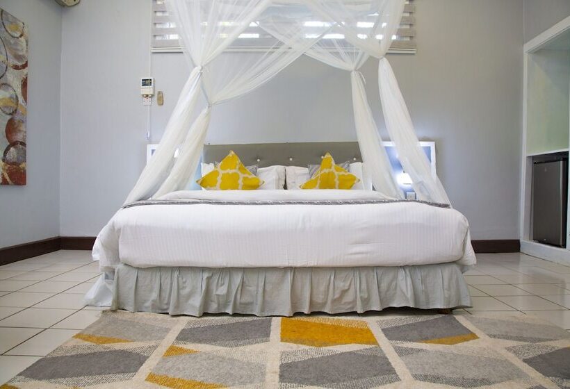 فندق Best Western Jangwani Sea Breeze Resort