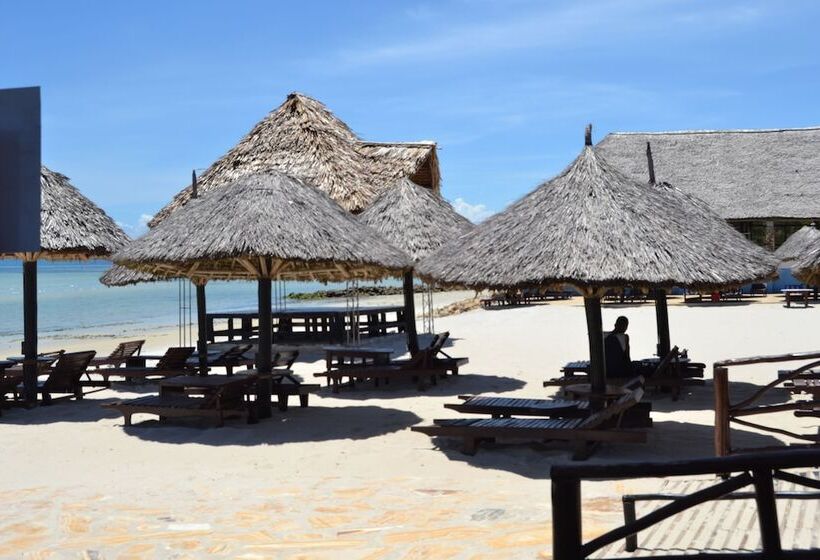 فندق Best Western Jangwani Sea Breeze Resort