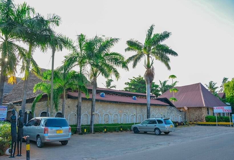 فندق Best Western Jangwani Sea Breeze Resort