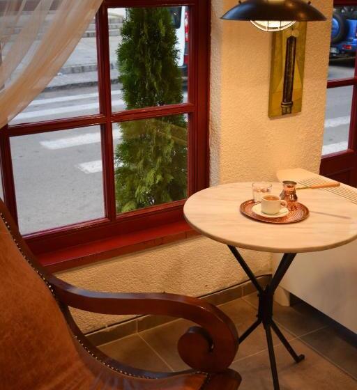 فندق Kastalia Boutique