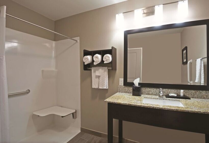 Отель La Quinta By Wyndham Paducah