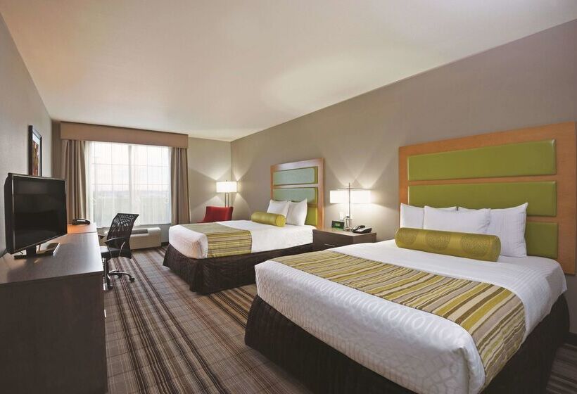 Отель La Quinta By Wyndham Paducah