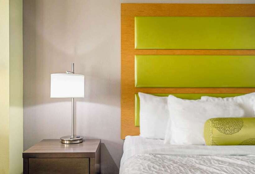 Отель La Quinta By Wyndham Paducah