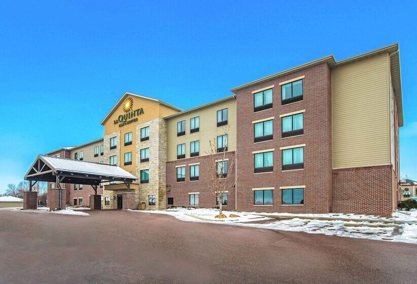 هتل La Quinta By Wyndham Sioux Falls