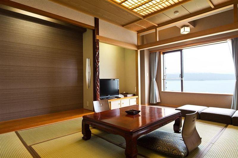 فندق Lake Akan Tsuruga Wings