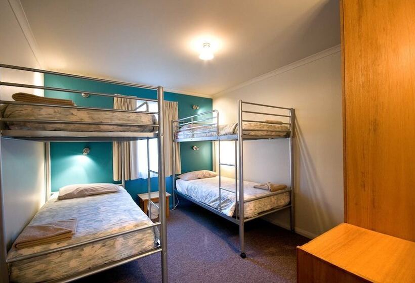 هتل Leisure Ville Holiday Centre