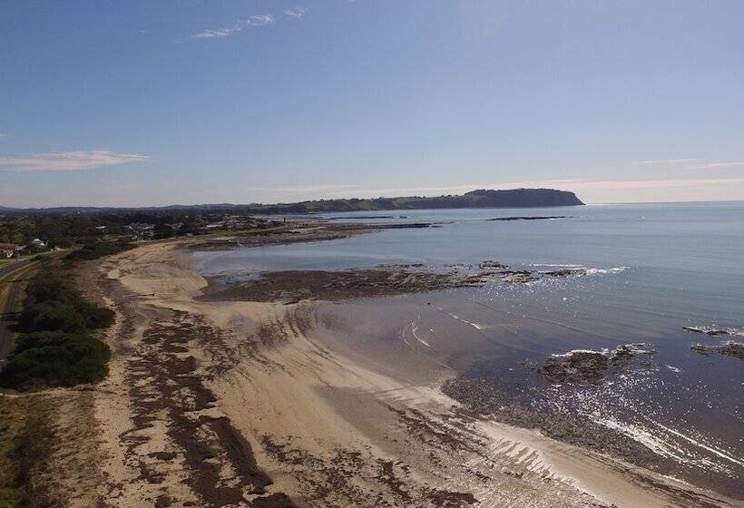 هتل Leisure Ville Holiday Centre