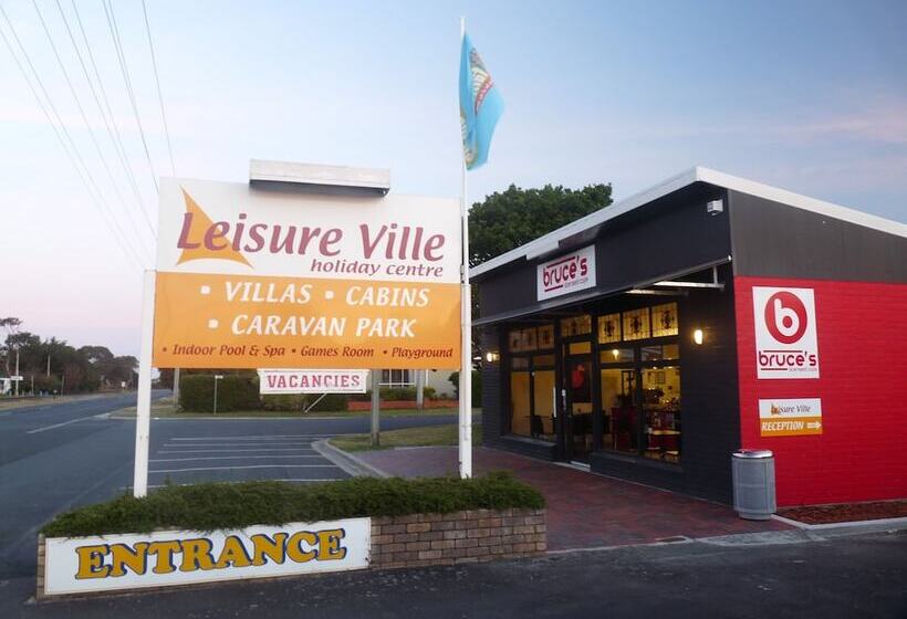 هتل Leisure Ville Holiday Centre