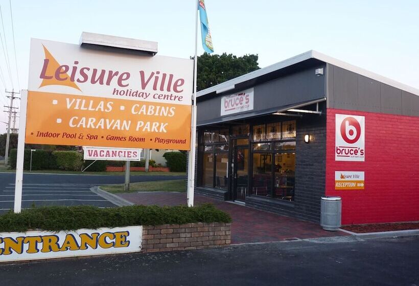 هتل Leisure Ville Holiday Centre