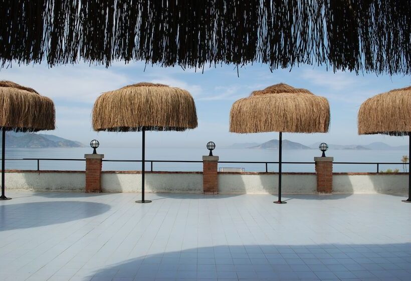 בית מלון כפרי Letoon