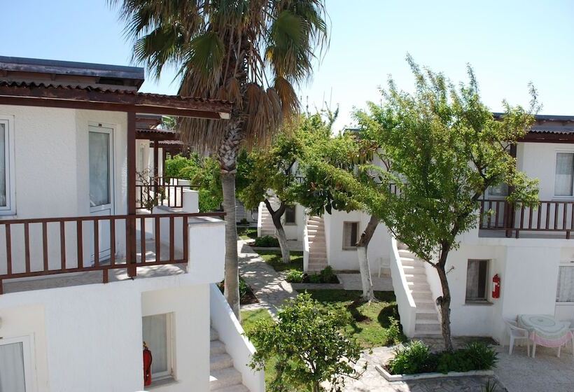 בית מלון כפרי Letoon