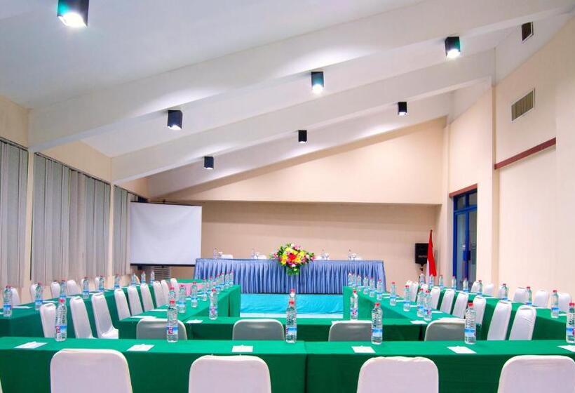 ホテル Mariat Sorong