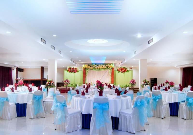 ホテル Mariat Sorong