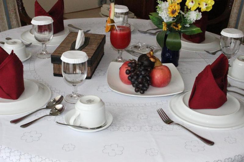 ホテル Mariat Sorong