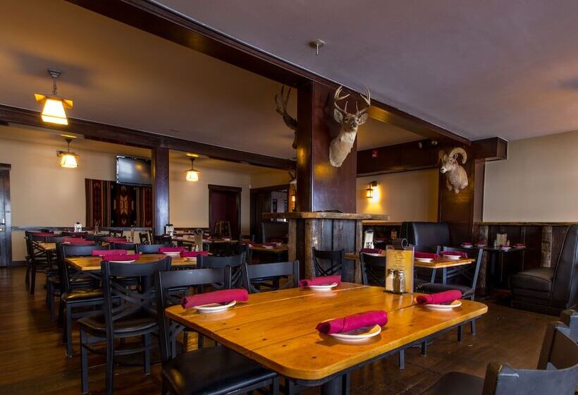 ホテル Marys Lake Lodge Mountain Resort And Condos