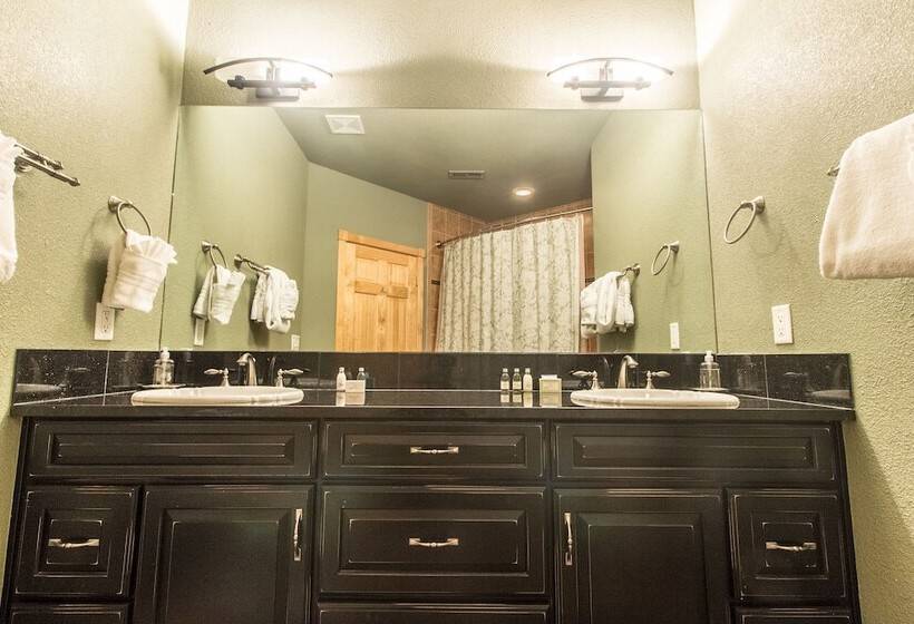 هتل Marys Lake Lodge Mountain Resort And Condos