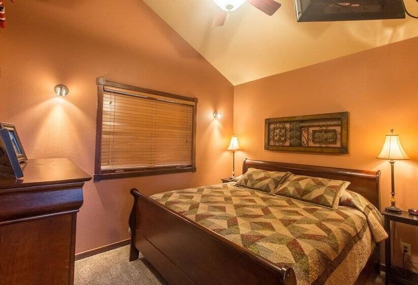 ホテル Marys Lake Lodge Mountain Resort And Condos