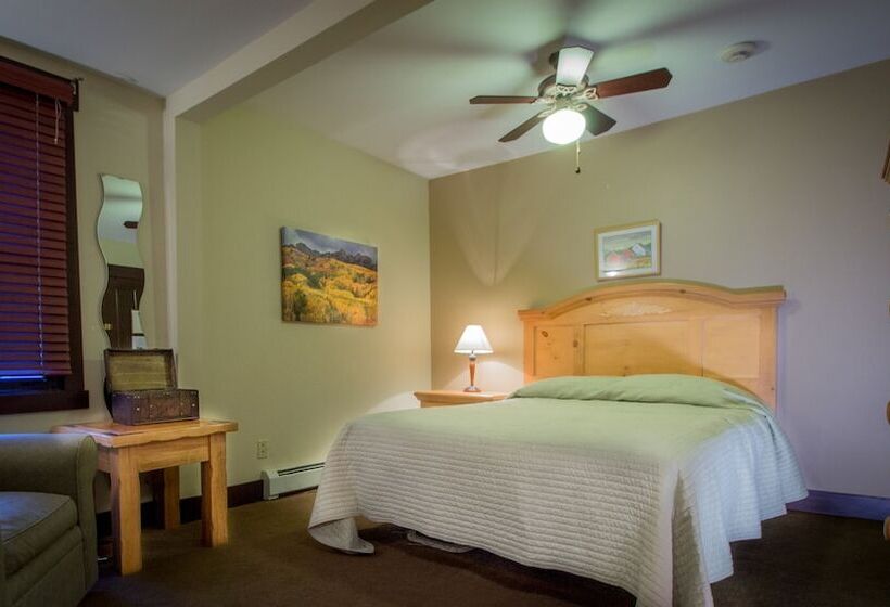 ホテル Marys Lake Lodge Mountain Resort And Condos