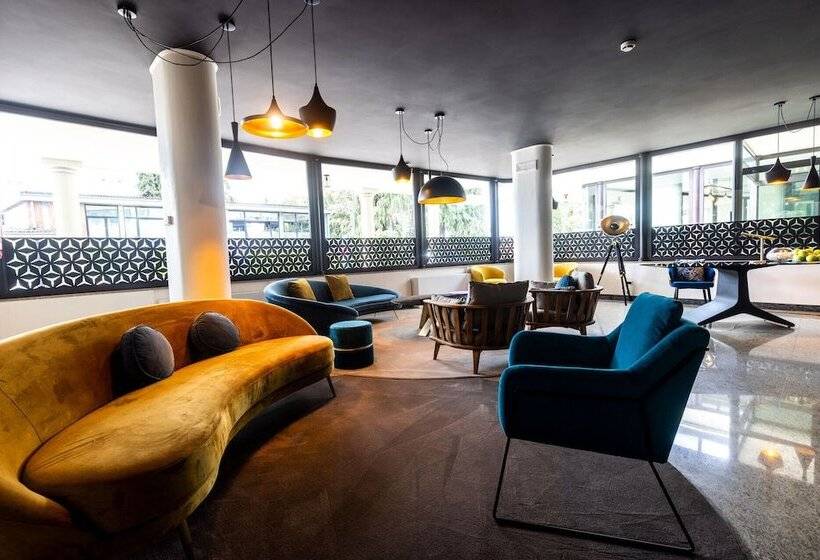 酒店 Gardone Palace