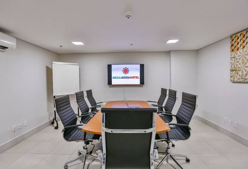 ホテル Mega Moda Goiania