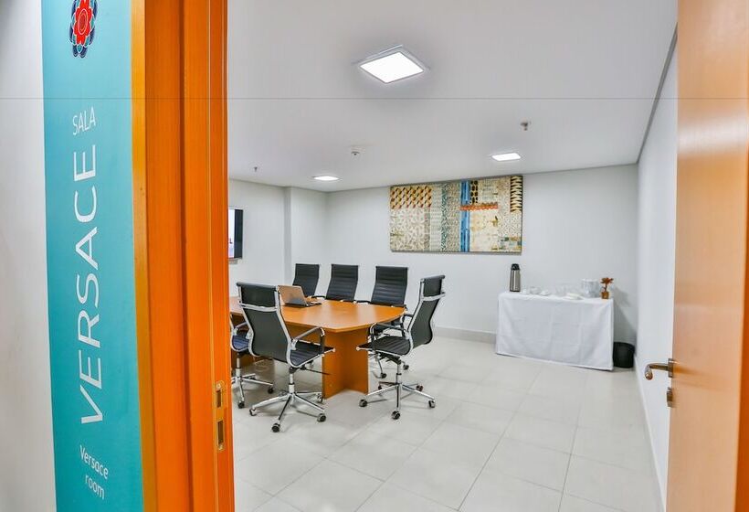 ホテル Mega Moda Goiania