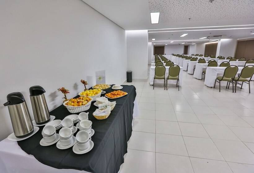 ホテル Mega Moda Goiania