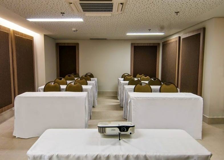 ホテル Mega Moda Goiania