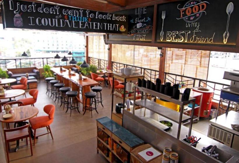 ホテル Nirwana Hometel Jaipur  A Sarovar