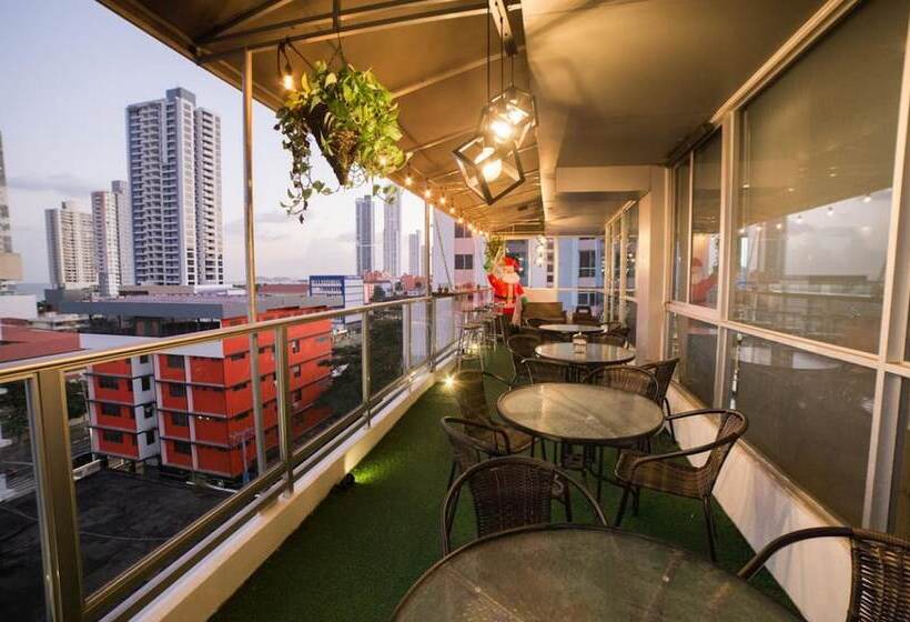 Отель Ojos Del Rio